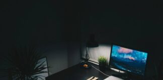 Oakywood standing desk pro mini – the best compact desk nikita kachanovsky ovbesxrk 9e unsplash wp