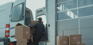 TRADESMEN HIT BY VAN INSURANCE RISES – BUT HERE’S HOW TO PAY LESS pexels tima miroshnichenko 6169056