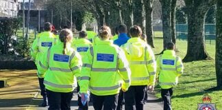 Cadetiaid Gwirfoddol yr Heddlu yn Sir Gaerfyrddin yn cefnogi ymgyrch ymddygiad gwrthgymdeithasol Cadets 2