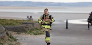 Firefighter Mel Herbert Completes Half Marathon in Full Firefighting Kit Race 05