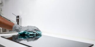 Why Commercial Kitchens Need Heavy-Duty Degreasers and Sanitizers for Compliance cleanliness 2799475 1280 wp