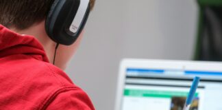 The Role of One-on-One Guidance in Academic Success compare fibre Y8TiLvKnLeg unsplash