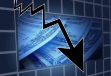 Confidence in the UK economy plummets amongst Welsh high net worth individuals financial crisis 544944 1280