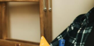 Homeowners warned as Easter DIY blunders set to cost Brits ÂŁ539 million pexels polina tankilevitch 5583138