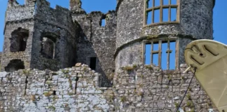 Vintage Vehicles Rev Up At Carew Castle For May Bank Holiday Car Show