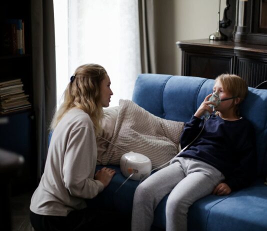 Caring for a Loved One with Chronic Illness: Tips for Coping and Finding Support pexels cottonbro 5858855