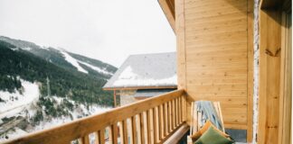 Top Tips for Booking Your First Ski Chalet Holiday chalet