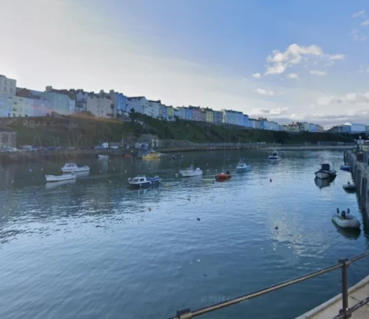 Response To Tenby Cliff Sign Controversy tenby harbour g s 2