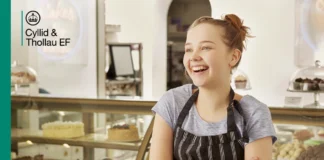 Be Summer Job Ready With The HMRC App 11909 Press notice assets Welsh 120620252 GOVUK