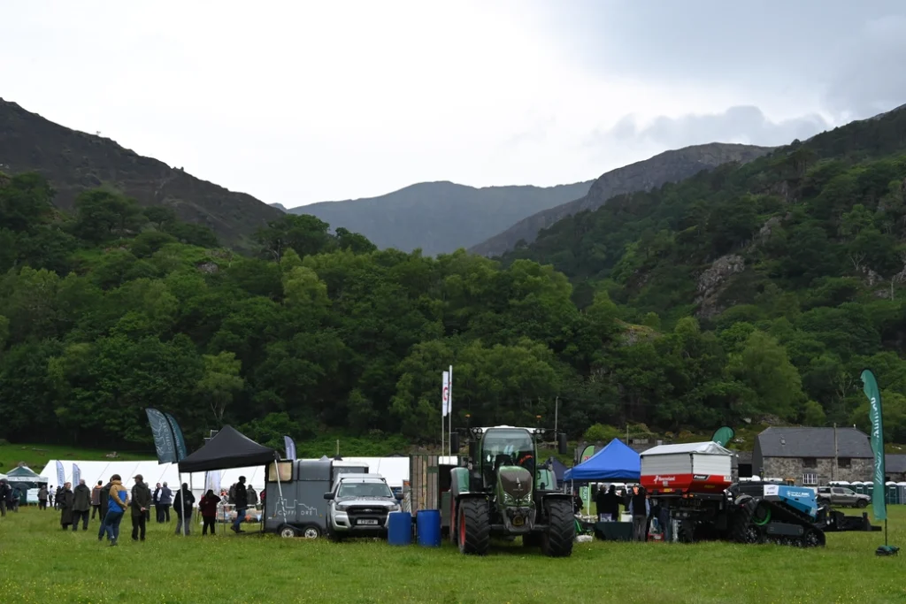 5e00c501 eec8 b643 52a2 4bacd5a4106f