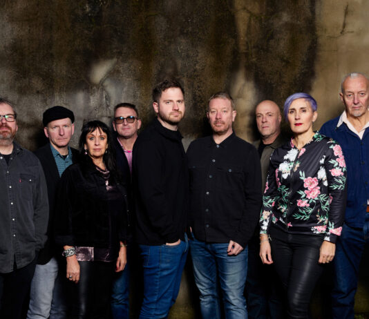 THE SOUTH (featuring members of The Beautiful South) come to BRISTOL SHOT 2 066 RT 3 s