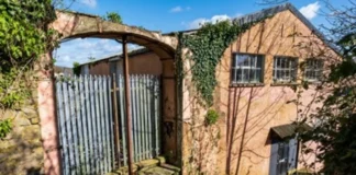 Levelling Up hw castle back old print room