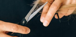 Understanding and managing flyaway hair – A comprehensive guide pexels photo 8467965