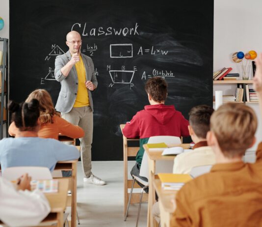 Parents Must Play Their Part To End Behaviour Crisis pexels max fischer 5212345