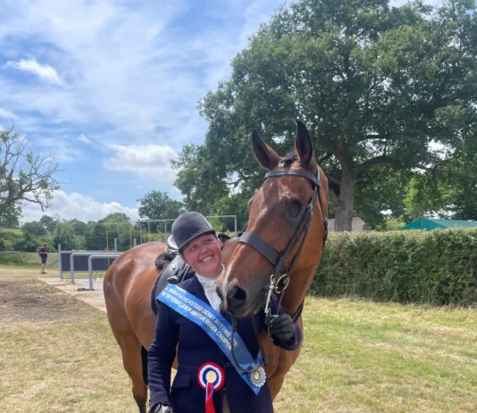 Remarkable One-Eyed Former Racehorse Aiming For Glory An Cathaoir & Victoria Bertorelli will be competing at The Jockey Club RoR National Championships 2