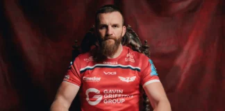 Scarlets unveil stunning new home kit for 2025-26 campaign Scarlets Home 10.jpg