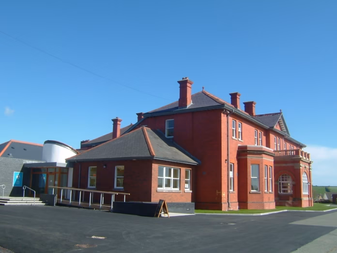 llanion park 0404 004 llanion park 0404 004