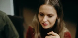 Experts Reveal The Biggest Red Flags In Job Interviews That Indicate A Toxic Workplace pexels cottonbro 3205566