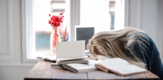 One In Seven Brits Experiences “Sunday Scaries” Every Week, New Data Reveals pexels olly 3767411