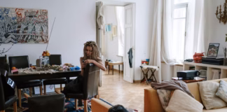 Using These Three Methods Will Have Your Home Clutter Free By Christmas pexels cottonbro 6555378