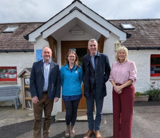 DATGANIAD I’R WASG – PLAID CYMRU SIR GAERFYRDDIN Cefin, Gwenllian, Adam, Nerys