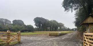 Giant Shed/Stables Refused greenwells site hayston 1