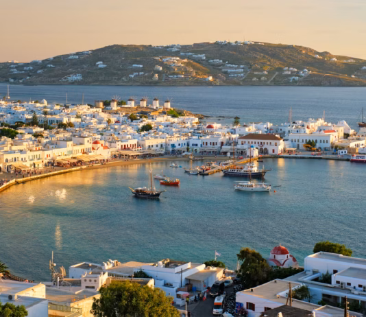 Experts Reveal Where To Find Guaranteed Sun In May & June premium photo 1661935781384 b27f5faa9197