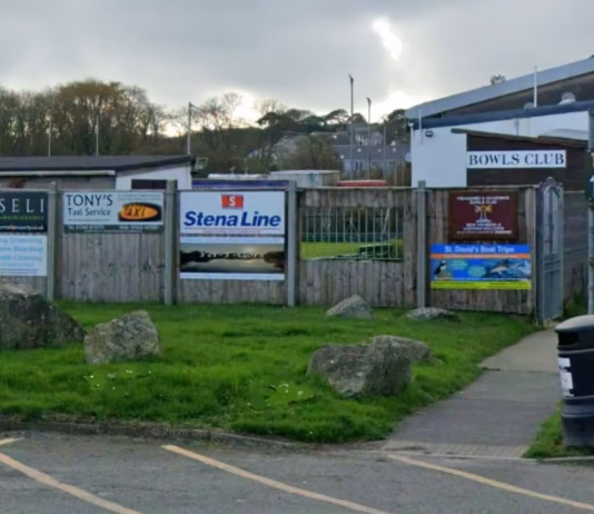 Bowls Club Set To Appeal Council Refusal Of Signage fg bowls club g s