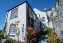 Historic Georgian landmark in the heart of Carmarthen comes to market CGElo 4eZDLnIHwHi504UBZEN SU j98vA