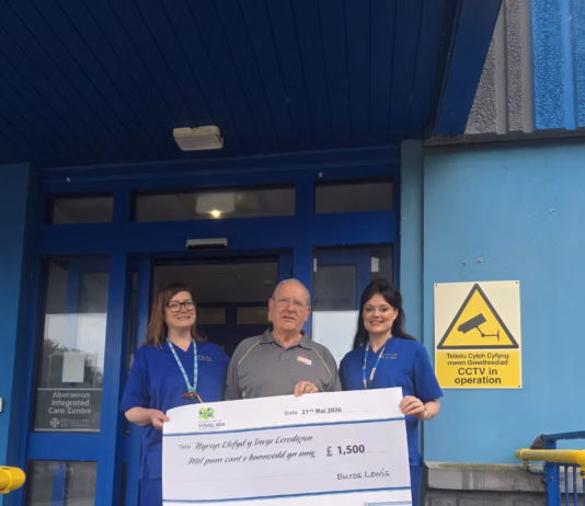 Euros Lewis celebrated his 70th birthday by raising a fantastic £1,500 for the Diabetes Service in Ceredigion. Euros Lewis