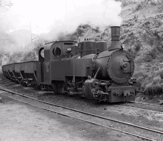 Secret steam locomotive revealed by Mid Wales railway sotillos in spain 29 05 1967