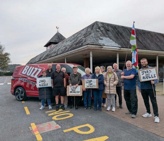 CALLS FOR COUNCIL TO PAUSE WILKO DEMOLITION AND RE ENGAGE WITH BUZZ PARKS IMG 0977