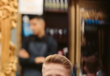 Back-To-School Haircut Panic: Parents Scramble For Last Minute Appointments photo 1704072650662 76df3af134a7
