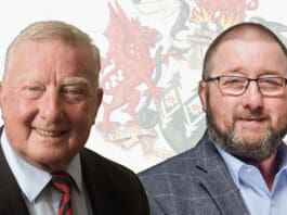 Dathlu Etifeddiaeth Hanesyddol o fewn Awdurdod Tân ac Achub Canolbarth a Gorllewin Cymru JR2231 Colin Crowley Matt Crowley Image copy cropped