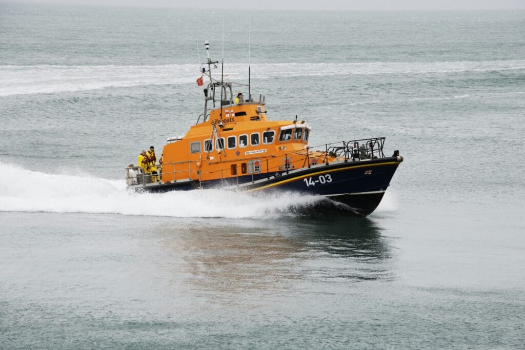 fishguard rnli welcomes announcement of new lifesaving asset2