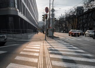 Would You Notice Your Own Business From Across the Street? pexels lukas kosc 525097851 16474185